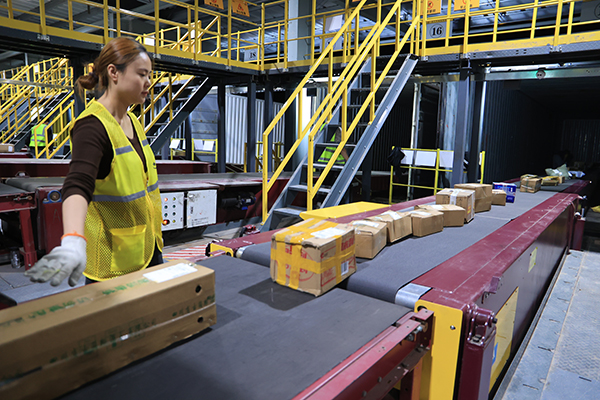 日处理超500万单 资阳乐至这个转运中心奋战“双十一”正酣_fororder_图片-2