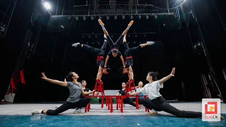 自贡国有文艺院团:一条关于“人”的破局之路