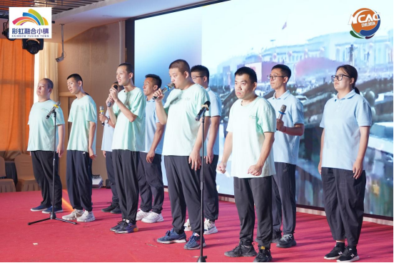 中国广电联合会少年儿童演艺工作委员会开展“军魂永驻·爱满人间《小手牵大手爱心同行》”特别公益活动