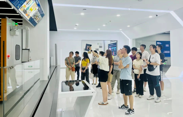 칭화대학교와 다시 손을 잡은 황푸