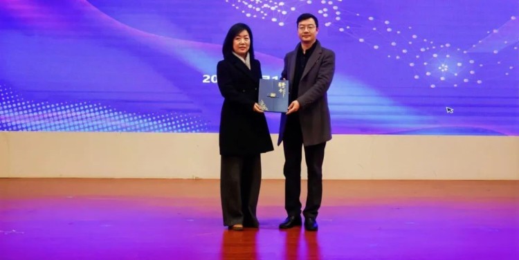 上海立达学院雅思官方合作授牌及语言学习中心成立仪式暨AI重塑语言学习论坛顺利举办_fororder_5