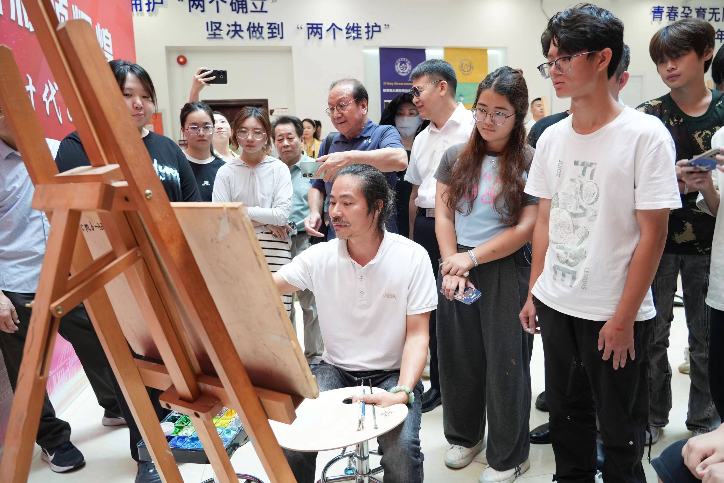 华南农业大学珠江学院举办庆祝中华人民共和国成立75周年活动暨杨永智教授《国门印象万里行》系列油画作品展