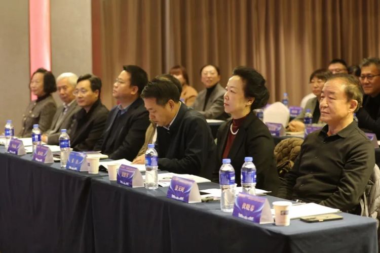 银川科技学院深入学习贯彻党的二十届三中全会精神暨国家安全教育融入大中小学思政课一体化教育教学主题研讨会举行