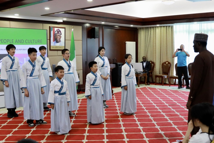 中国青少年“外交课堂”燃动尼日利亚驻华大使馆_fororder_微信图片_2025-07-22_141358_990