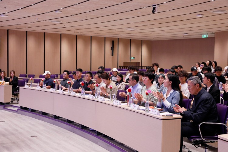北京金融科技学院与北京市田径运动协会共建培训基地揭牌仪式举行_fororder_3