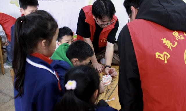 重庆城科走进永川区星湖小学开展口腔健康主题宣讲活动_fororder_6