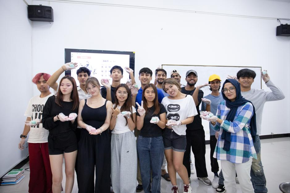 江西泰豪动漫职业学院：多元举措推进民族团结教育_fororder_图片2