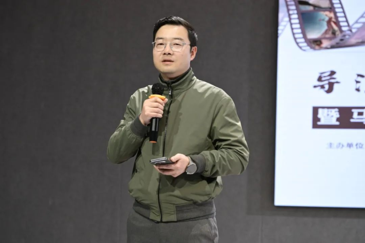 导演请指教·短片实验沙龙，在上海立达学院顺利开展_fororder_图片3
