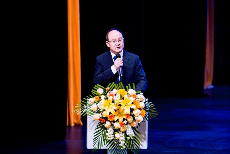 首届高校全球化品牌建设高峰论坛暨全面推进全球化品牌高质量发展工作研讨会在南宁理工学院举行