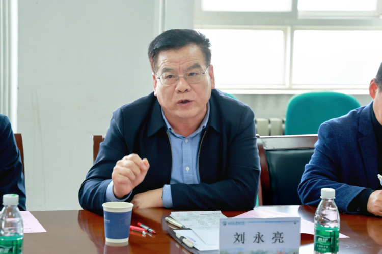 西安交大城市学院与陕西工业职业技术大学签署战略合作协议_fororder_西安交大城市学院与陕西3