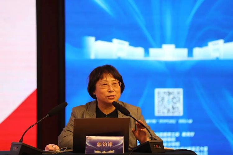 银川科技学院深入学习贯彻党的二十届三中全会精神暨国家安全教育融入大中小学思政课一体化教育教学主题研讨会举行