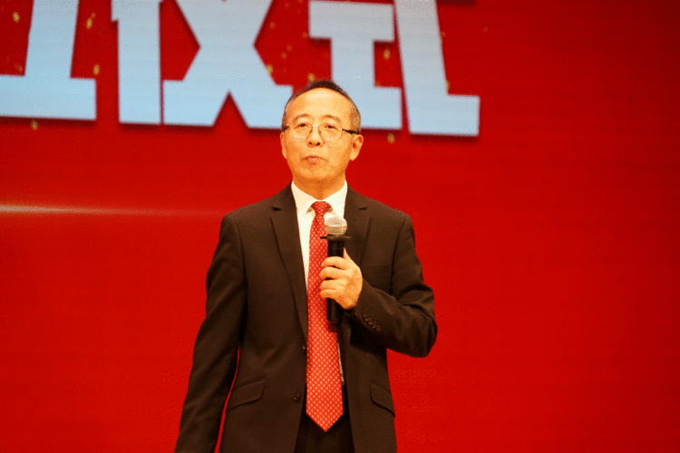 “商韵新程，法耀华年”——中国政法大学商学院&MBA中心2025年元旦晚会璀璨落幕