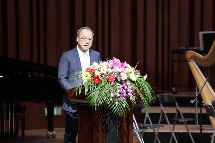 广西师范大学举行“美美与共·共生共荣”铸牢中华民族共同体意识新年交响音乐会