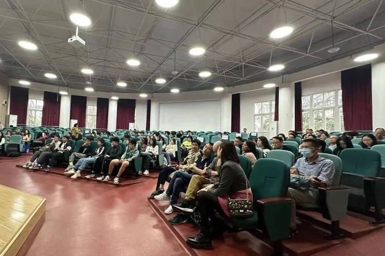 2025届青苗学子荣获剑桥大学录取！