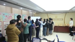 “一米阳光”家长法学院照亮孩子成长迷途