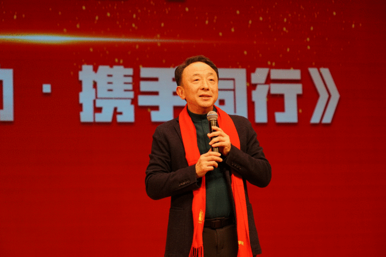 “商韵新程，法耀华年”——中国政法大学商学院&MBA中心2025年元旦晚会璀璨落幕