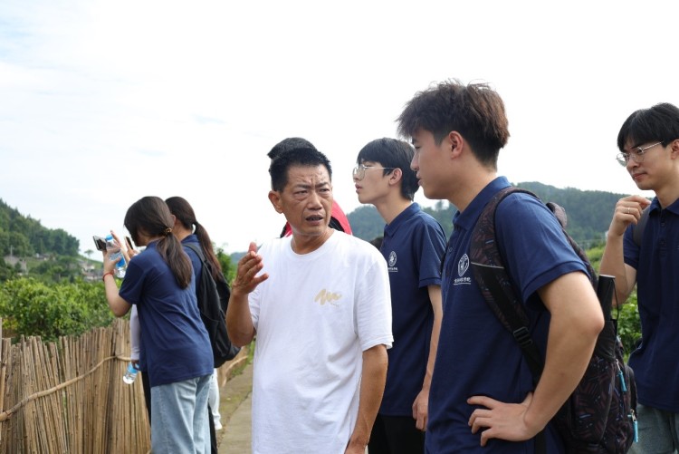 重庆城市科技学院：科技赋能乡村 青春助力振兴_fororder_1