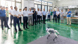 西安明德理工学院智能机器人学院举行智能机器人实验室揭牌仪式