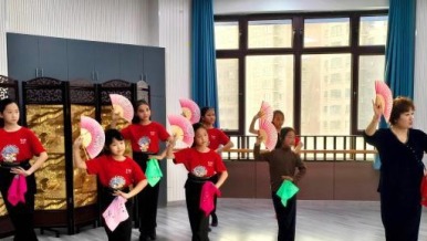 “守艺人”让戏曲在少年心间生根