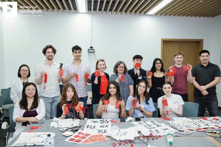 探索、学习、融合、创新——英国诺丁汉大学师生“串门”宁诺_fororder_2