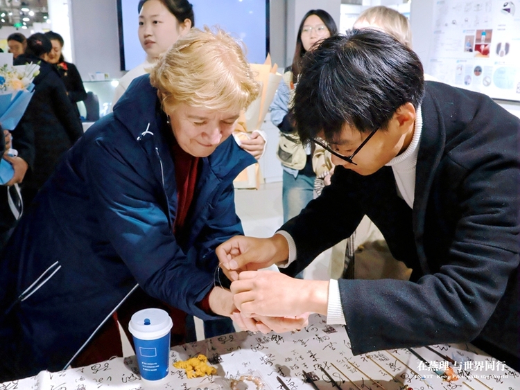 燕京理工学院世界青年领导力论坛：英国和匈牙利学者与学生共探文化魅力