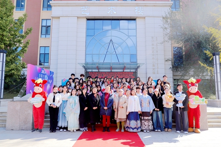 燕京理工学院世界青年领导力论坛：英国和匈牙利学者与学生共探文化魅力