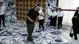 依托VR技术传承红色文脉 打造多元暑期课堂