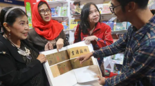 中国图书在印尼国际书展受关注_fororder_1