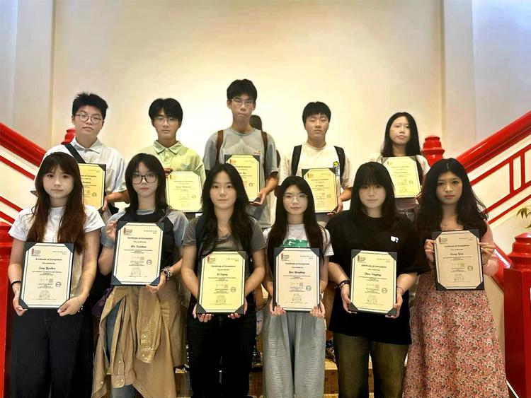 广州新华国际学院师生赴新加坡开展社会实践活动
