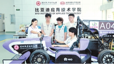 产教“双剑合璧”育优才