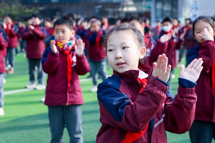 课间"暖"时光     致敬"她"光芒   ——西安高新钱学森第二小学创新落实"双减"政策 打造特色课间育人新模式_fororder_5