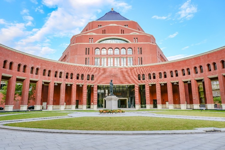 2025高招进行时丨专访中山大学教务部招生办公室主任邹丹_fororder_1
