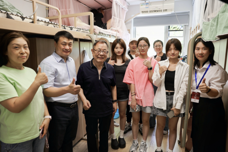 首都师范大学科德学院2025级新生顺利报到 多举措助融入校园_fororder_wps_doc_3