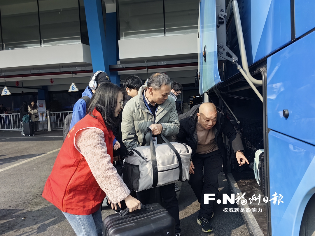 春运大幕揭开 福州市交通运输部门护航团圆路