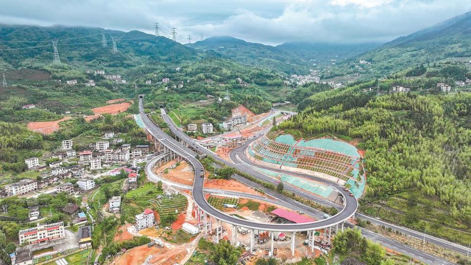 泉南高速公路锦斗出入口及接线工程项目正全面开展收尾工作