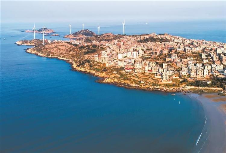 惠安小岞：海为画布 艺术流彩