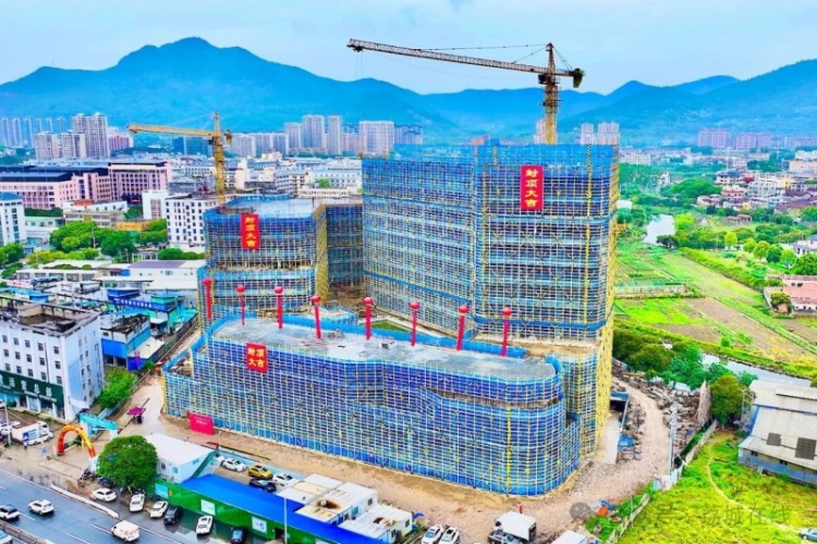 莆田荔城经济开发区西天尾片区协同企业跑出建设“加速度”_fororder_微信图片_20250512163007