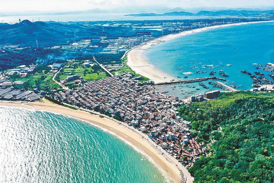 漳州东山县澳角村：小渔村闯出“靠海吃海”新路子