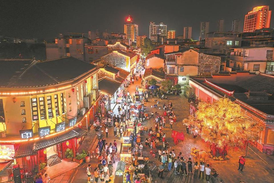 龙岩上杭瓦子街：老街夏夜启新“潮”