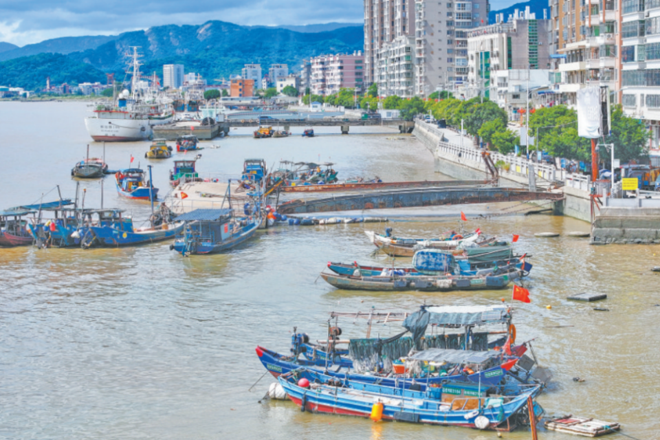 福州连江东升村：创造远洋渔业“船”奇_fororder_ScreenShot_2025-10-11_093519_557