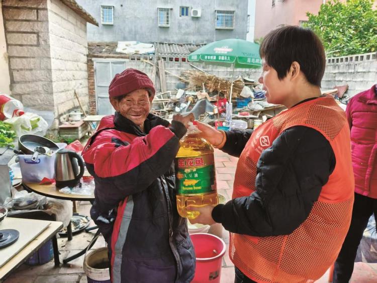 强化数字赋能 厦门养老向“新”而行