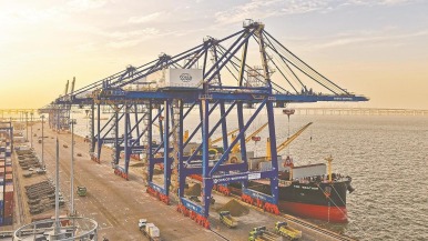 泉州石湖港区“开门红” 1月业务吞吐量比增近七成