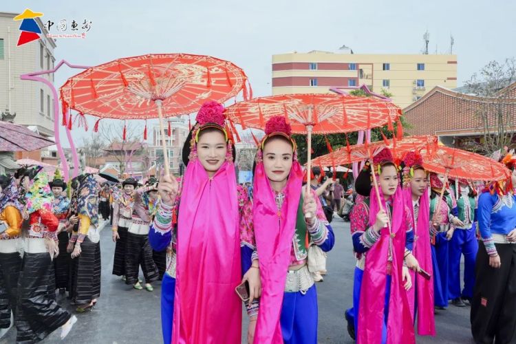 一站式打卡崇武古城惠女海韵休闲街区
