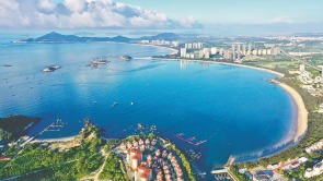 漳州东山：晨昏织锦绣 烟火润蝶岛