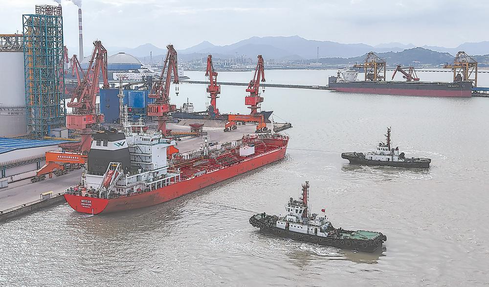 福建口岸首次出口大豆油