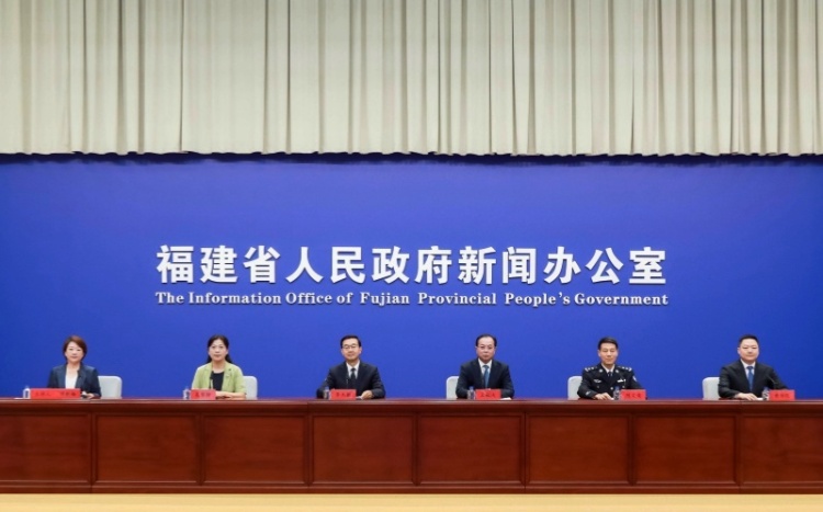 福建：以教育之强厚植人民幸福之本_fororder_1214131755760115_.pic_hd_副本_副本
