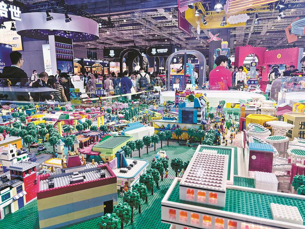 福建：闪耀进博舞台 诠释“敢拼会赢”