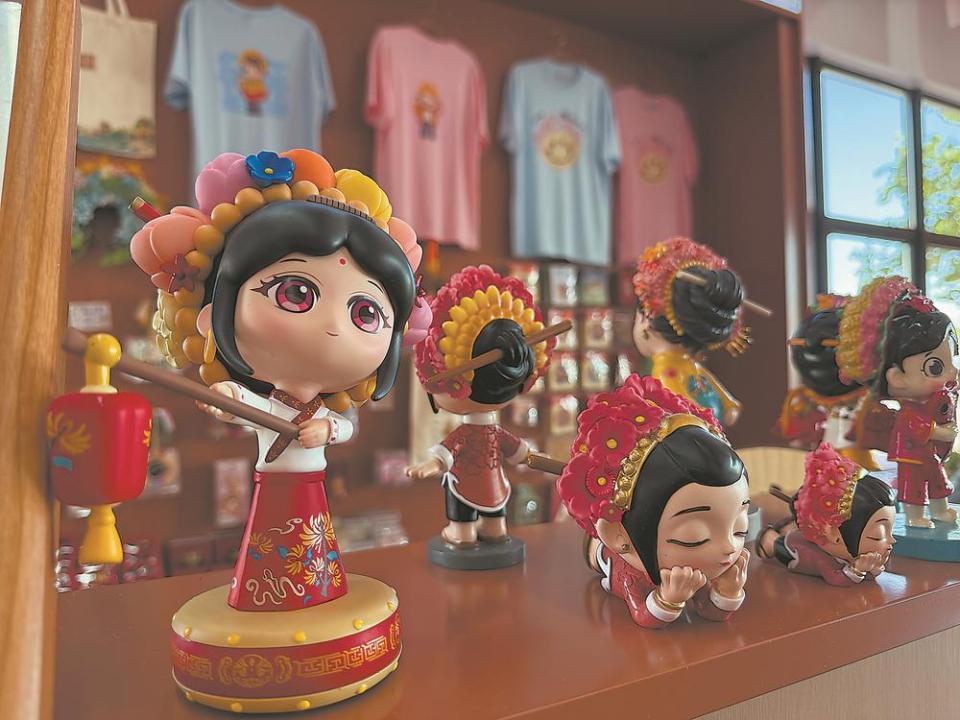 泉州蟳埔：风染簪花香 海韵越千年