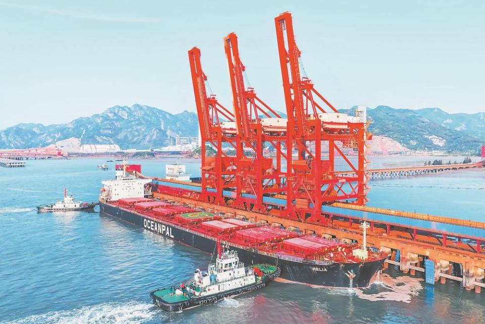 连江经济开发区华电储运码头：迎峰度夏电煤“零等待”装卸_fororder_d4ef50cc-27ba-4629-8f79-5b213e5356bb