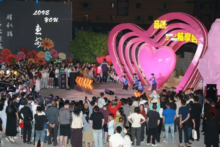 一站式打卡崇武古城惠女海韵休闲街区